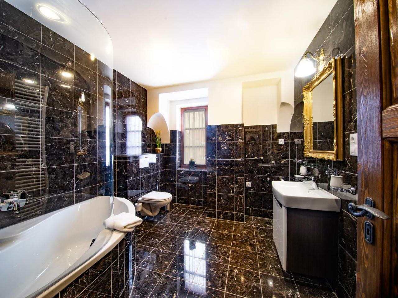 Residence Safari Resort - Chateau Borovany  Eksteriør billede